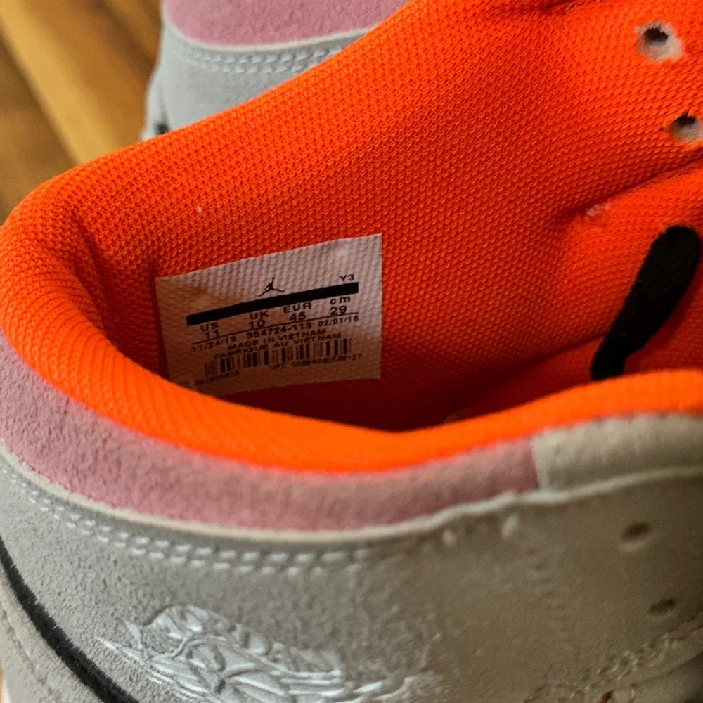 Sneaker Bundle - Picture 3 of 7